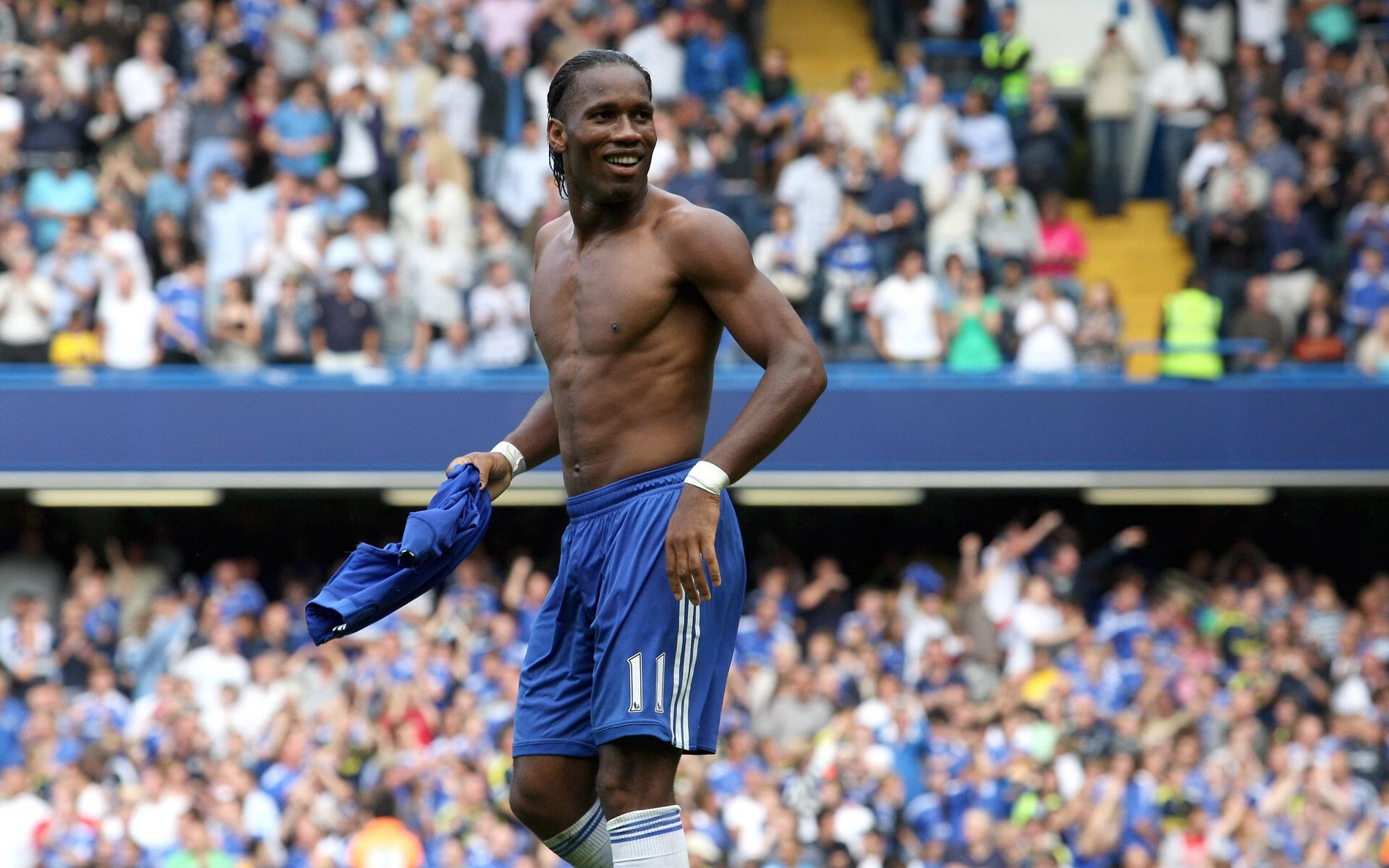 《电竞赛事直播新技术:4K画质与多角度实时切换》,电竞比赛如何投大屏直播